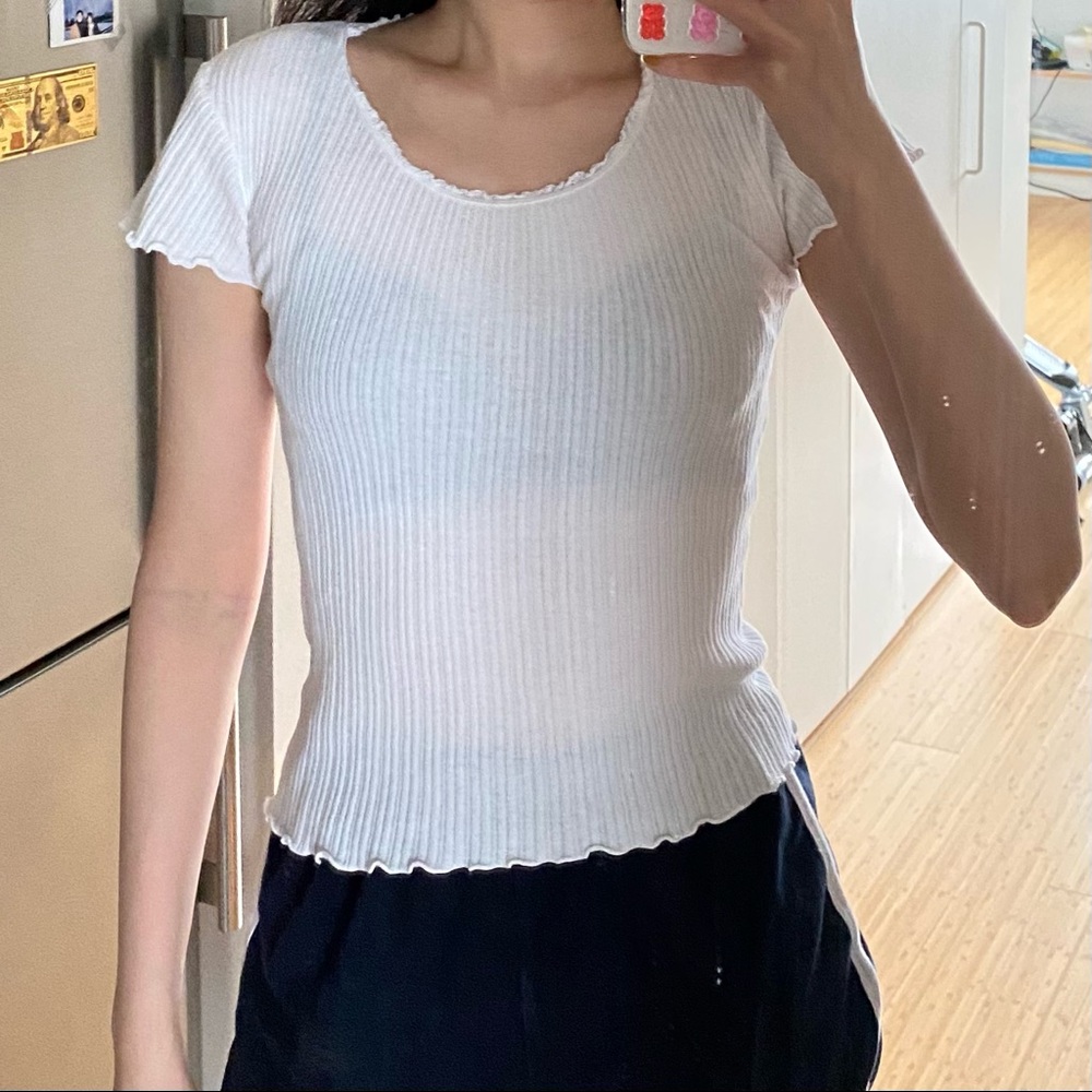 Brandy Melville white top